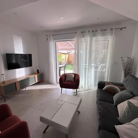 Maison Avec 3 Climatisée à * Aigues-Mortes