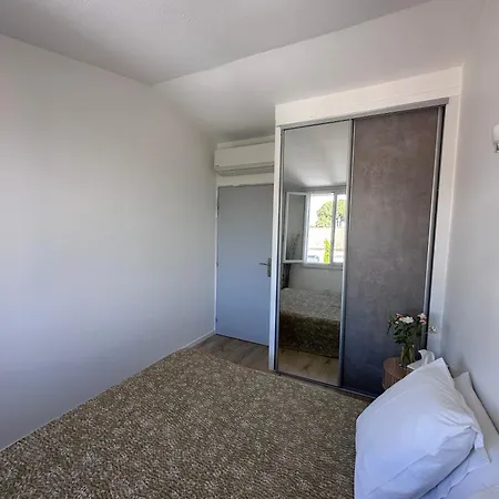 Hébergement de vacances Maison Avec 3 Climatisée à Aigues-Mortes